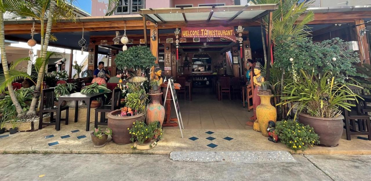 The 4 Blocks At Kata Noi Hotel Exterior photo