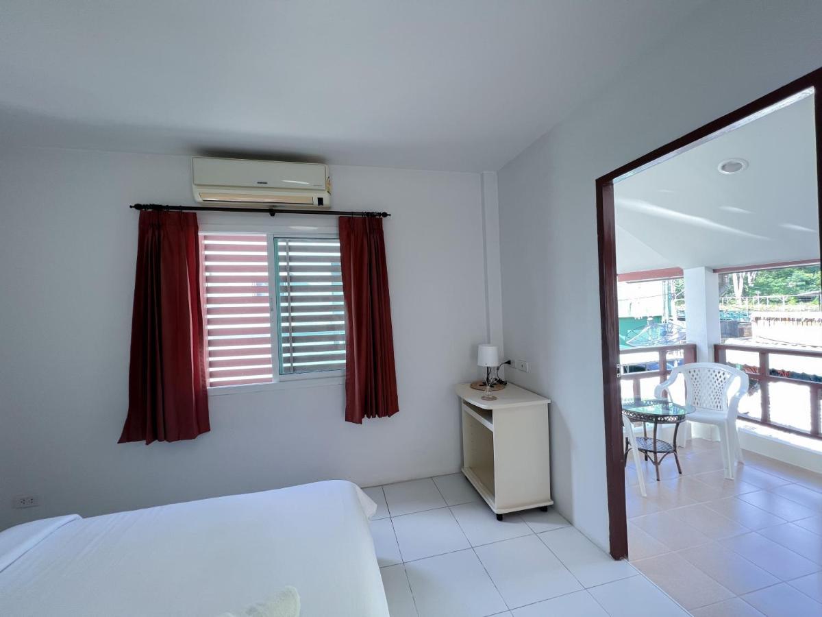 The 4 Blocks At Kata Noi Hotel Exterior photo